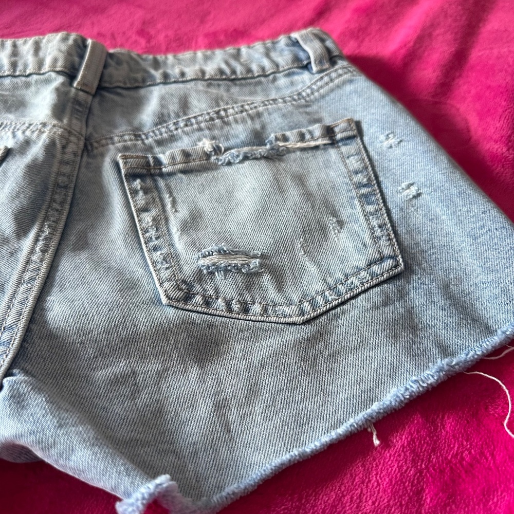 Garage Ripped Booty Shorts - Picture 4 of 8